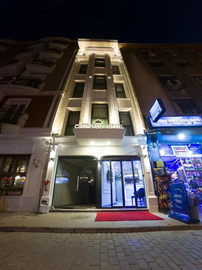 Crowned Hotel Istanbul