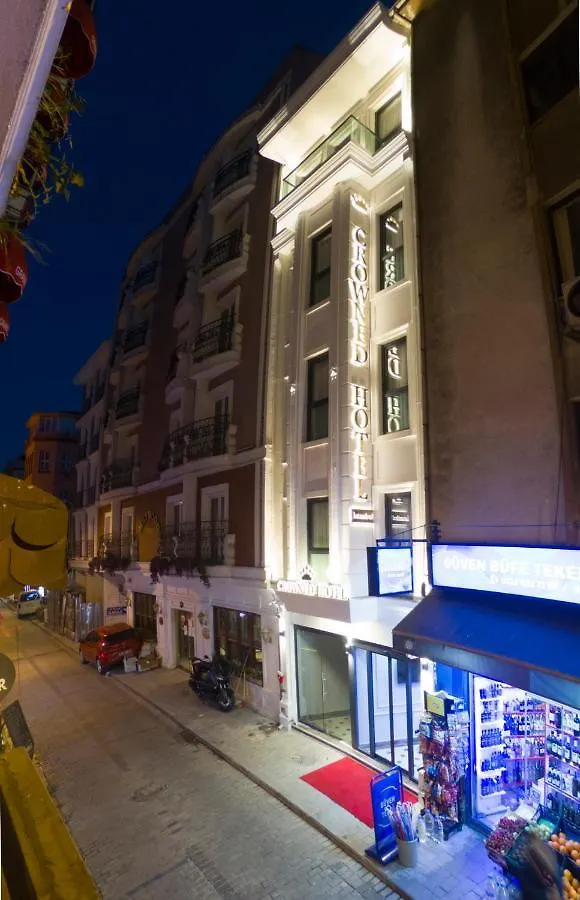 Crowned Hotel Istanbul