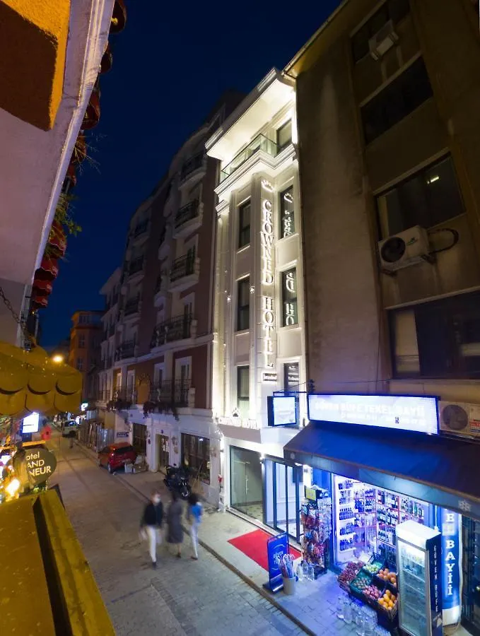 Crowned Hotel Istanbul