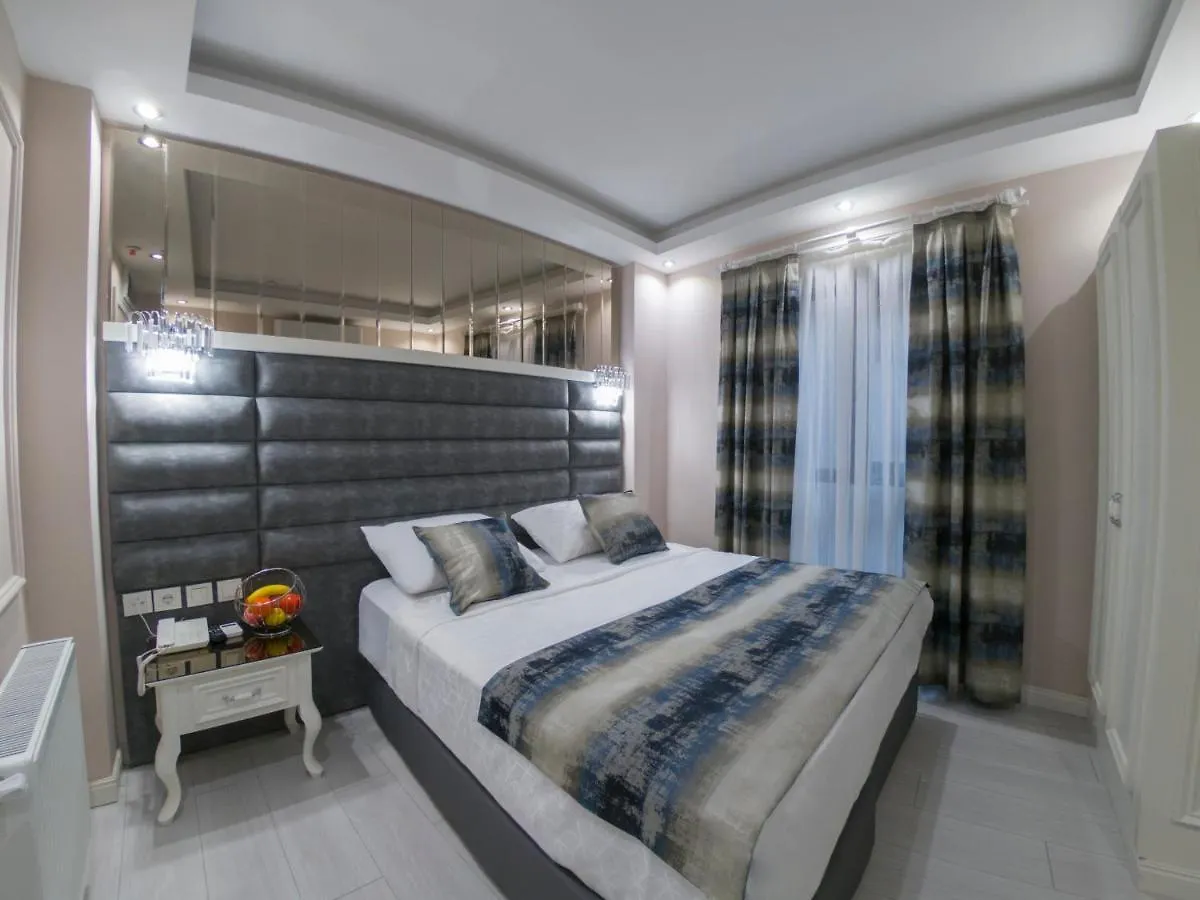 Crowned Hotel Istanbul Turkiet